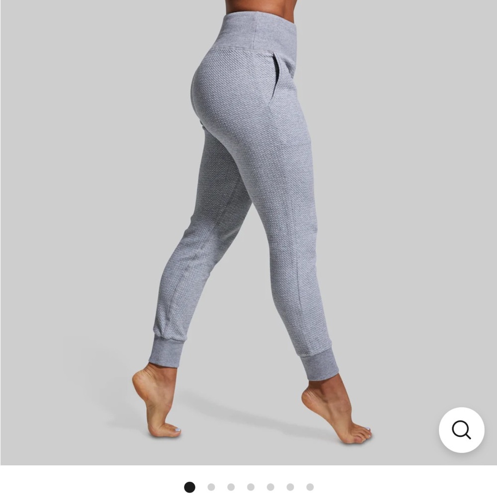Gray Textured Jogger Pants - Born Promitive